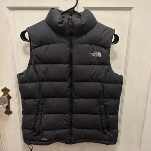 COPY - North Face Puffer Vest / minor stain on front